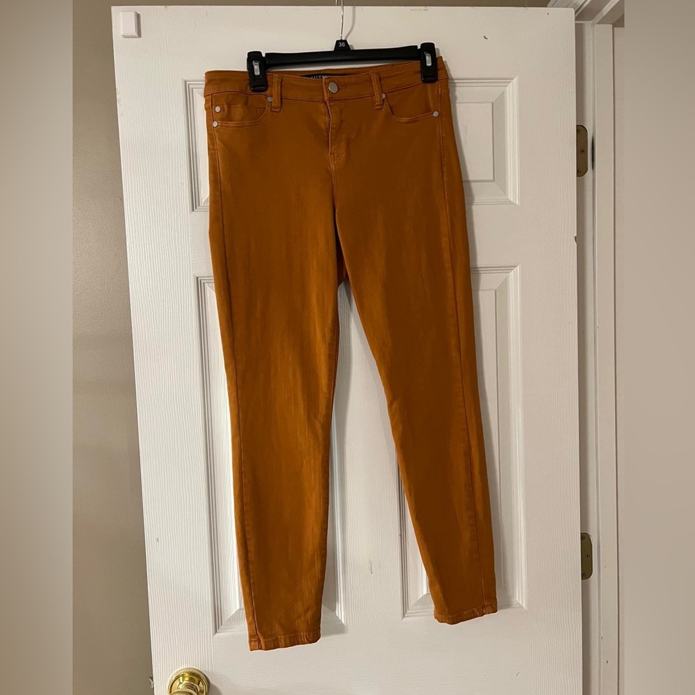 Liverpool Abby skinny ankle jeans - color is cognac